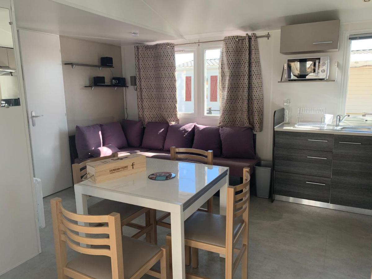 Mobilhome Vias Plage Dans Camping ภายนอก รูปภาพ