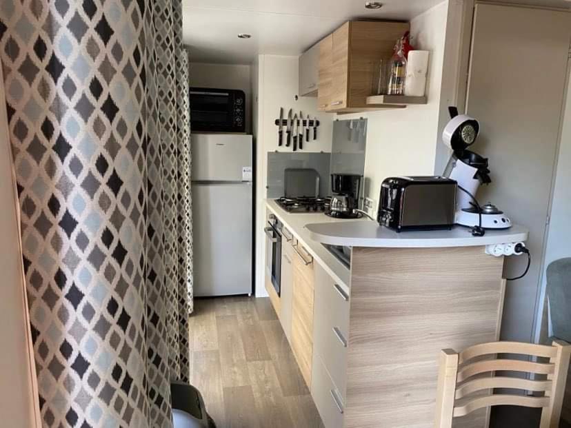 Mobilhome Vias Plage Dans Camping ภายนอก รูปภาพ
