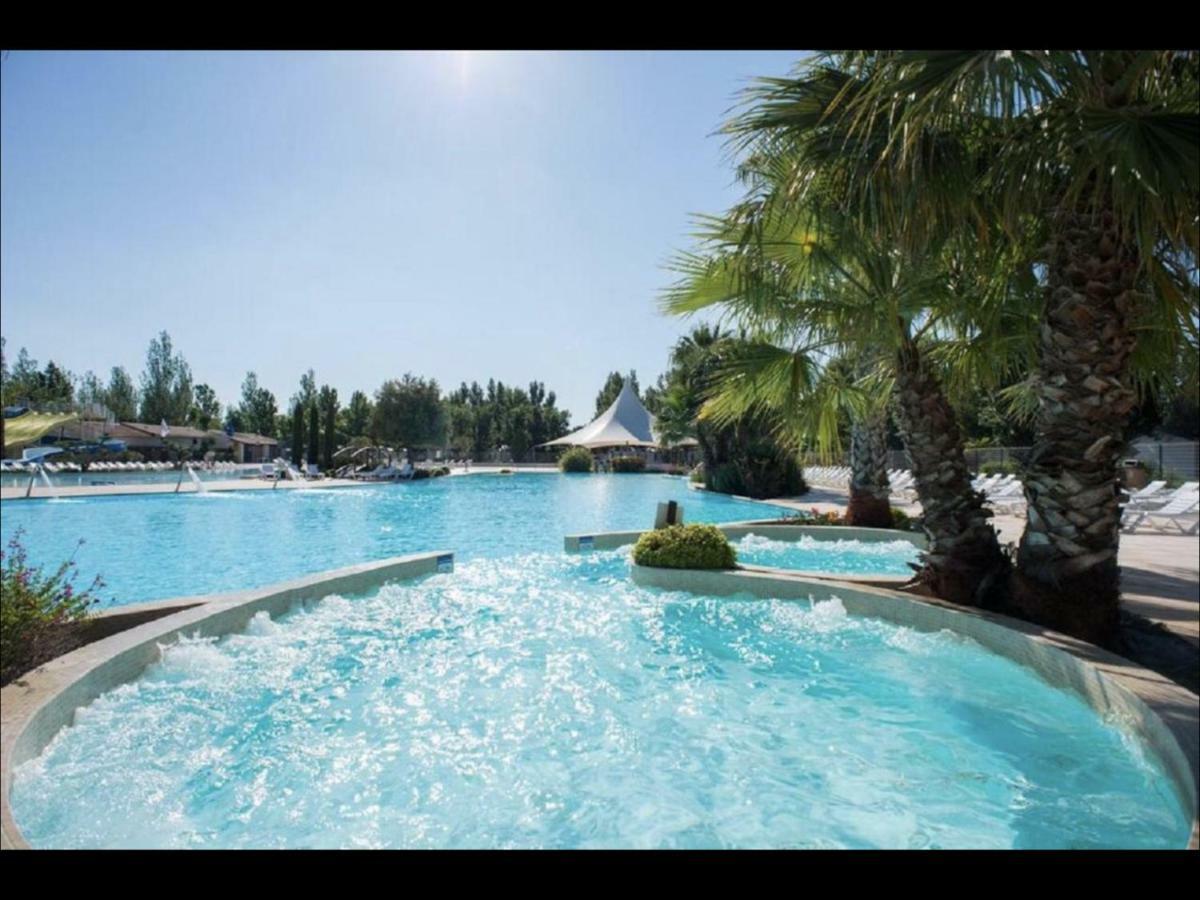 Mobilhome Vias Plage Dans Camping ภายนอก รูปภาพ